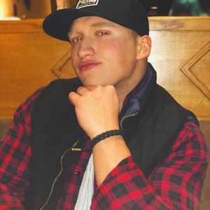 Meet your Posher, Colt